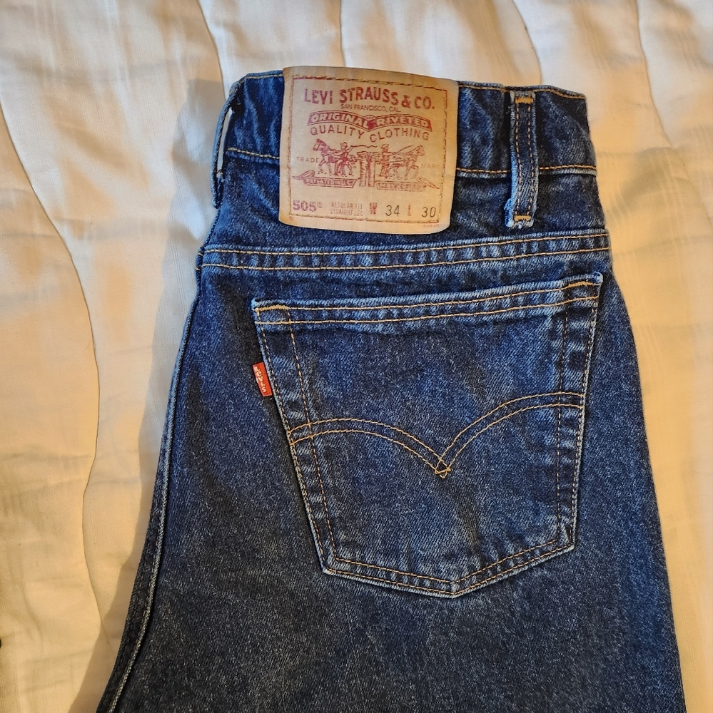 Dark wash Vintage Levi 505s